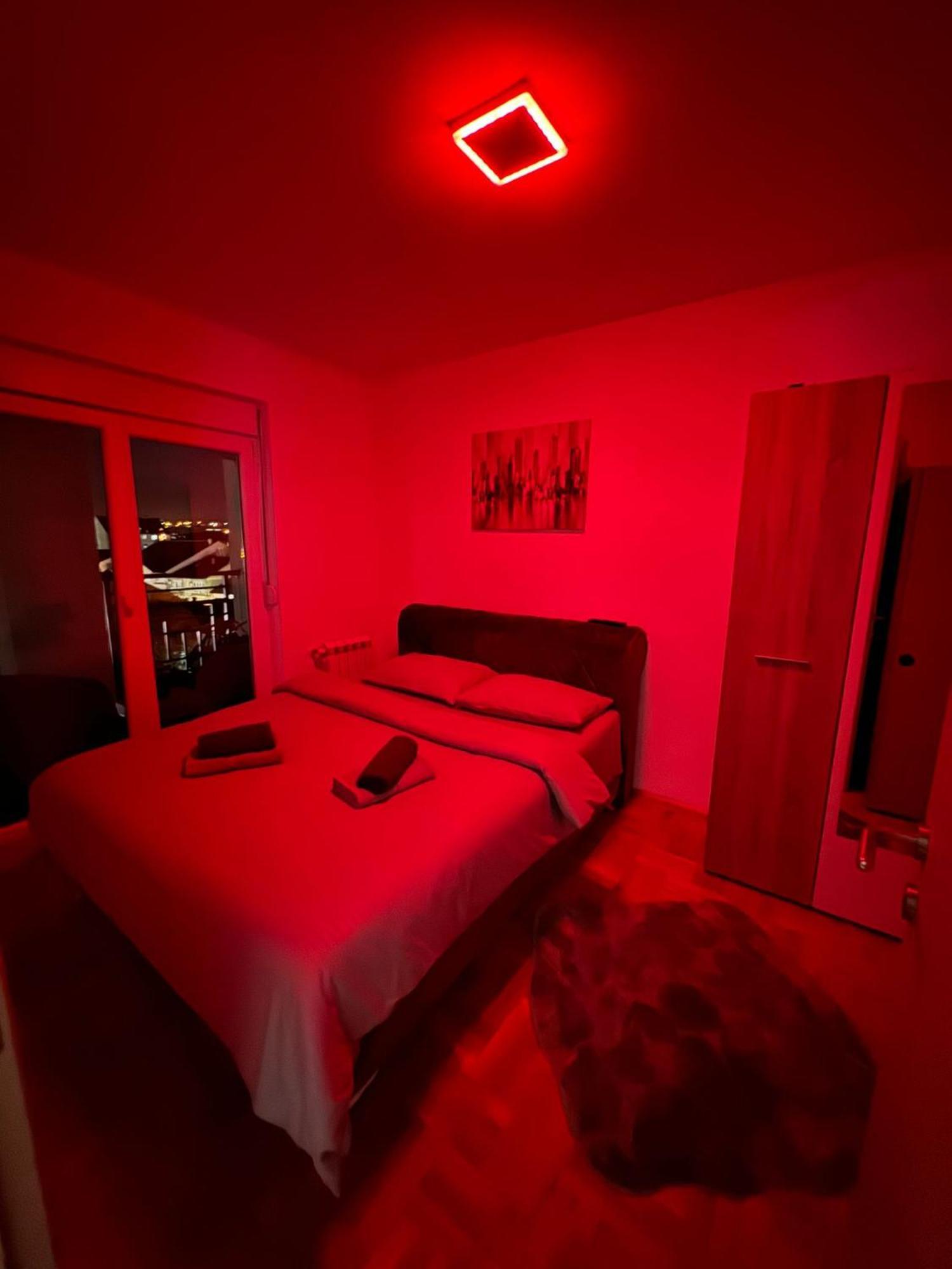 Stan Na Dan Aurora Lägenhet Požarevac Exteriör bild