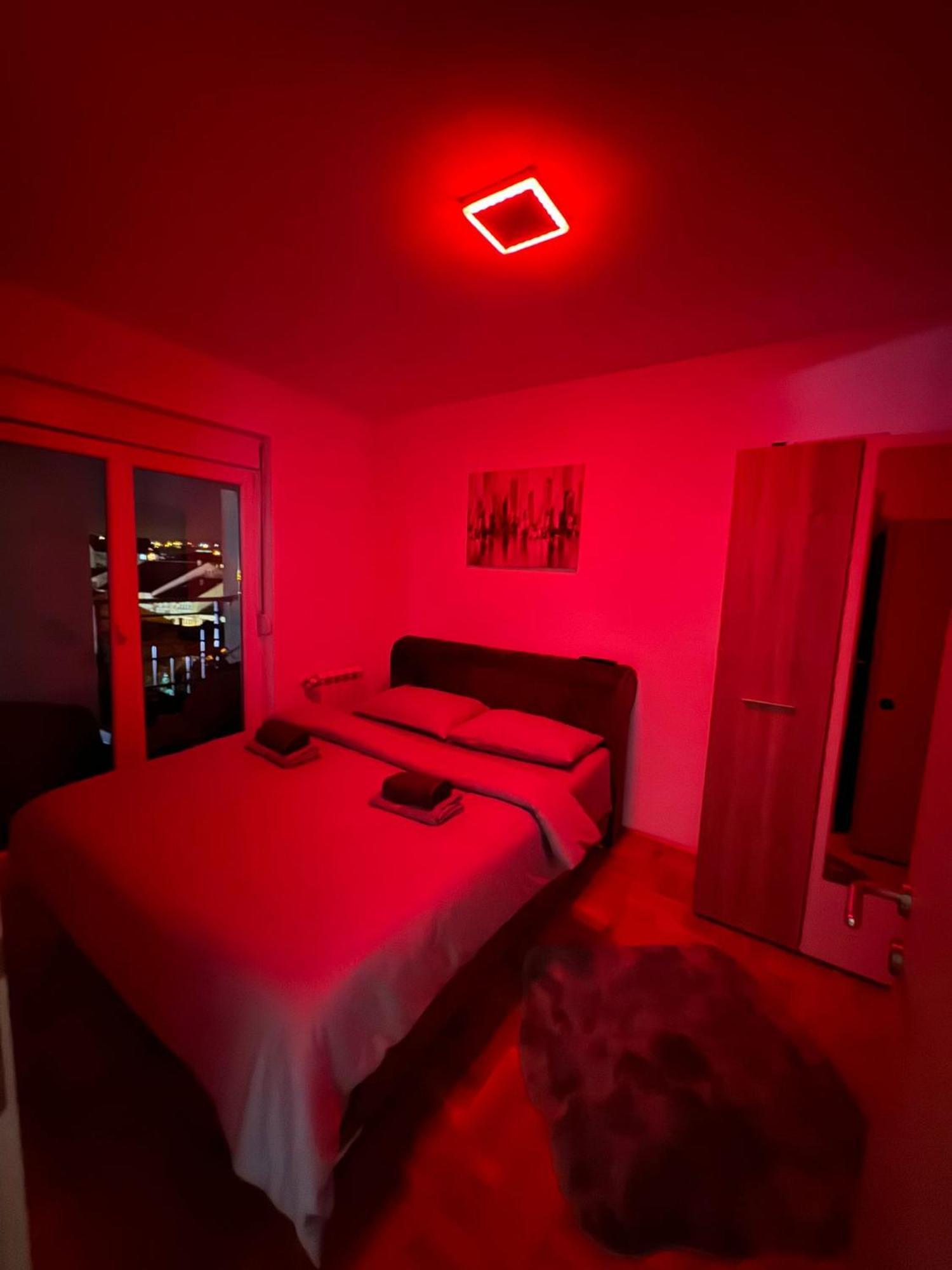 Stan Na Dan Aurora Lägenhet Požarevac Exteriör bild